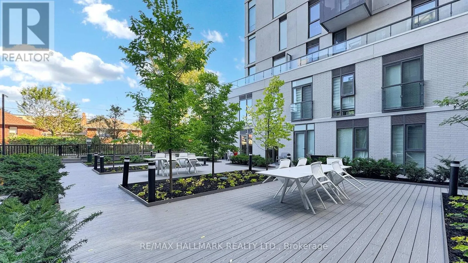 432 - 500 WILSON AVENUE