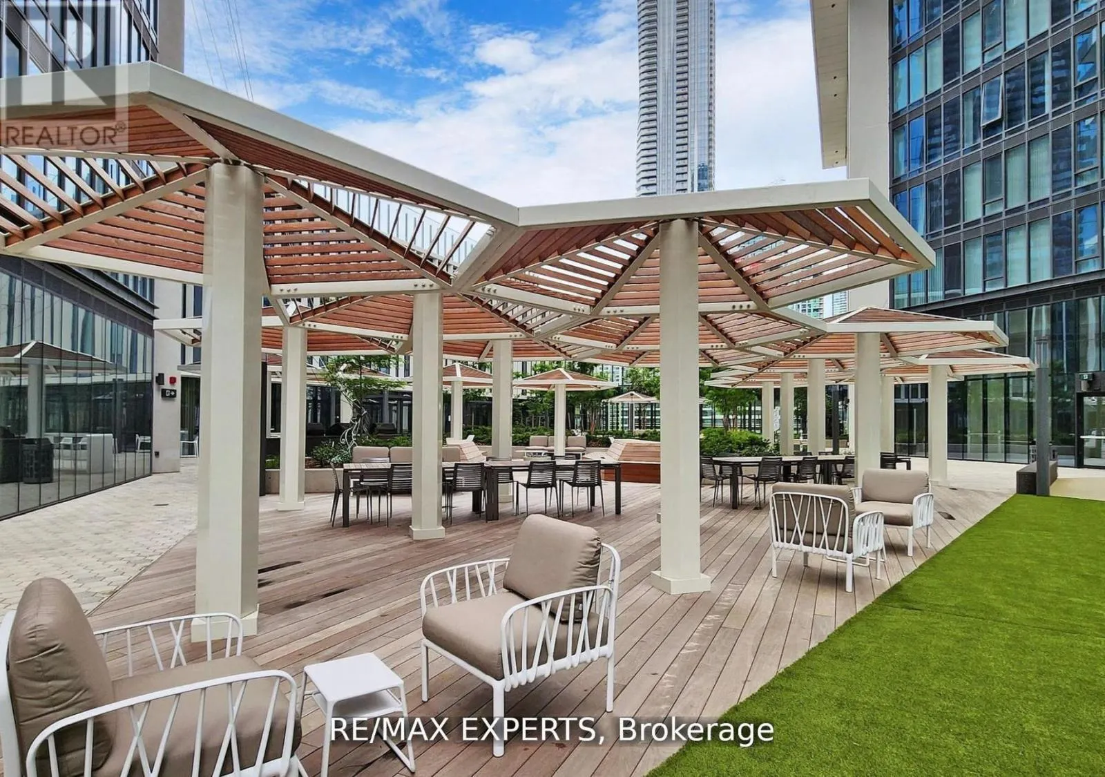 3302 - 138 DOWNES STREET