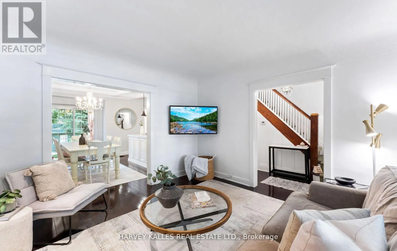 306 WYCHWOOD AVENUE