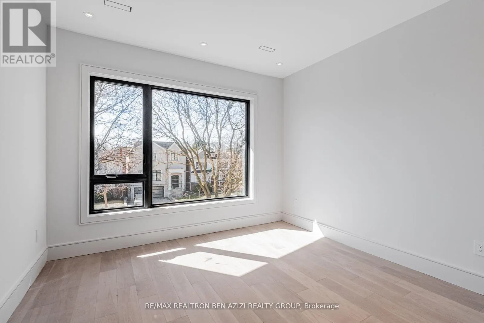 19 RIDLEY BOULEVARD