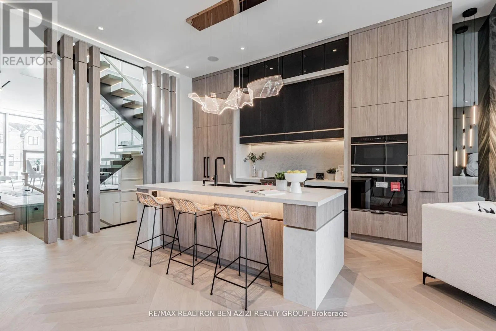 19 RIDLEY BOULEVARD