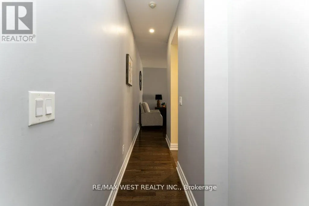 407 - 15 REAN DRIVE