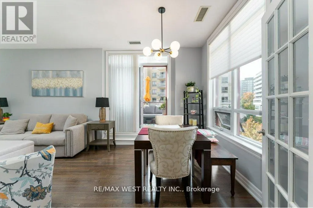 407 - 15 REAN DRIVE