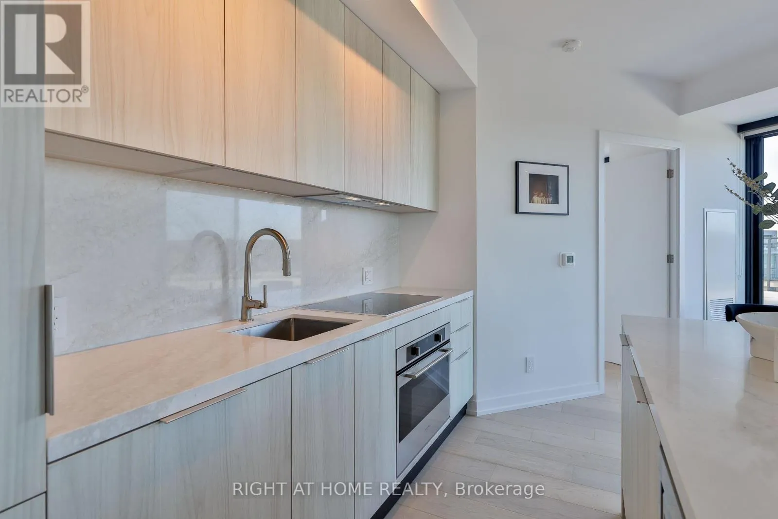 906 - 200 SUDBURY STREET