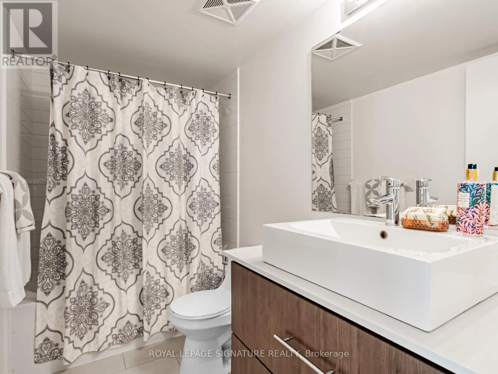 1208 - 1171 QUEEN STREET W