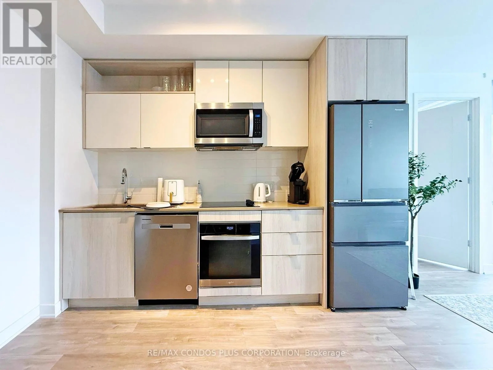 2230 - 135 LOWER SHERBOURNE STREET