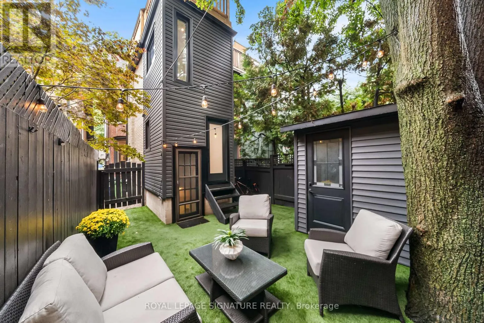 820 PALMERSTON AVENUE