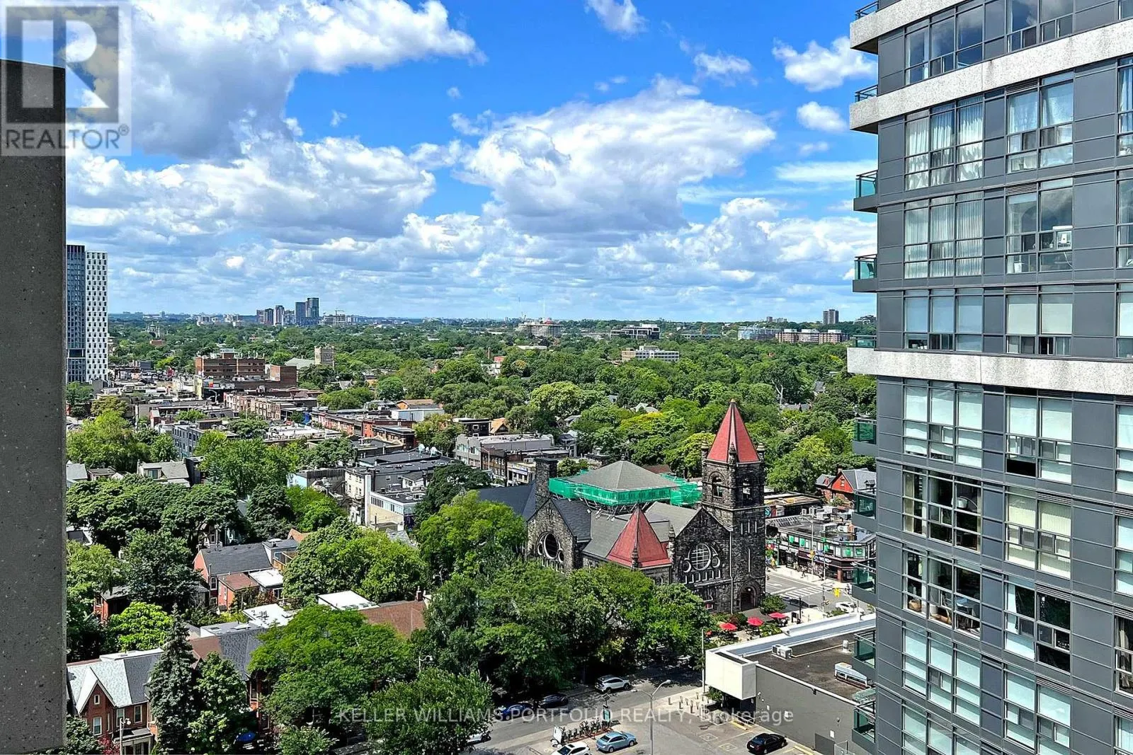 1510 - 720 SPADINA AVENUE