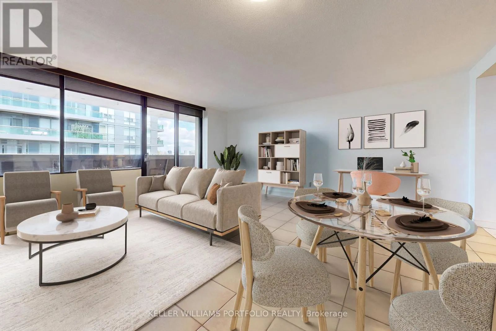 1510 - 720 SPADINA AVENUE