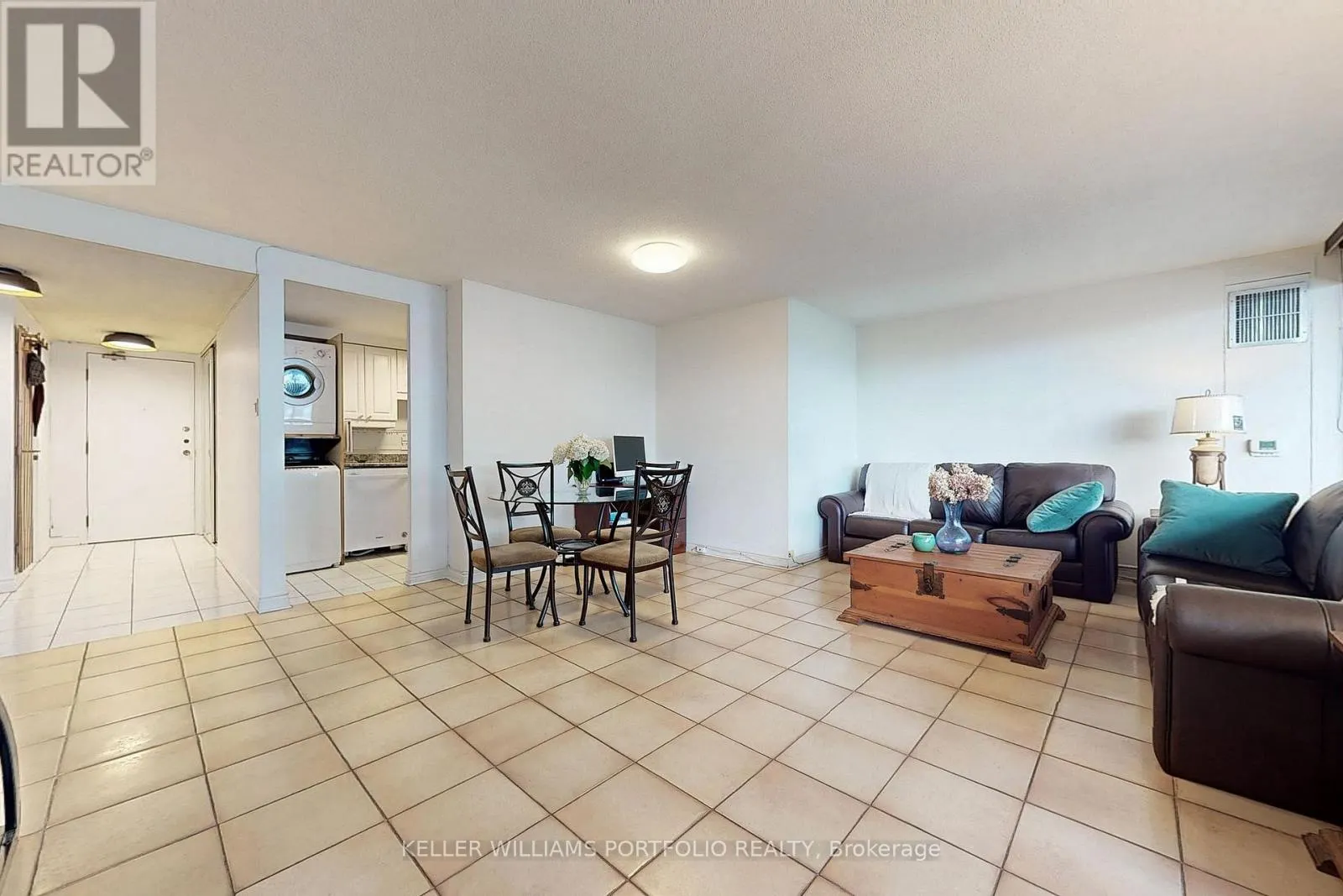 1510 - 720 SPADINA AVENUE