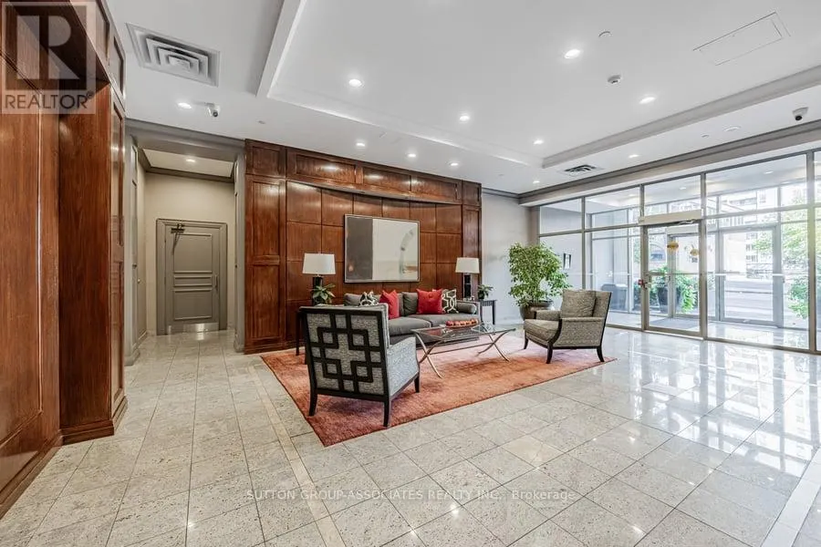 303 - 253 MERTON STREET