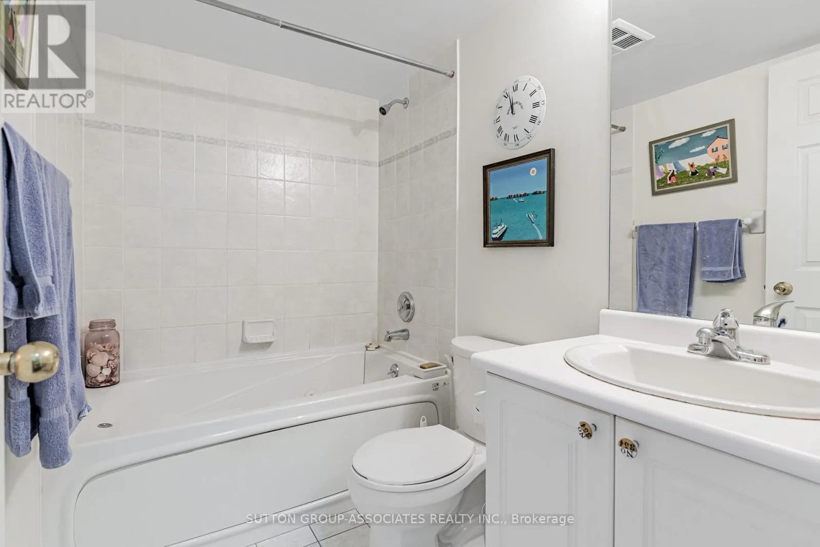 303 - 253 MERTON STREET