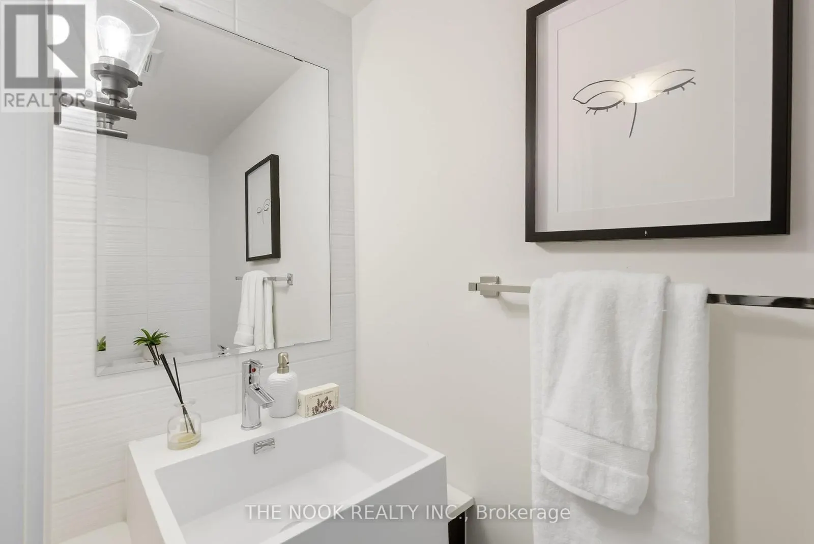 309 - 5 HANNA AVENUE, #309