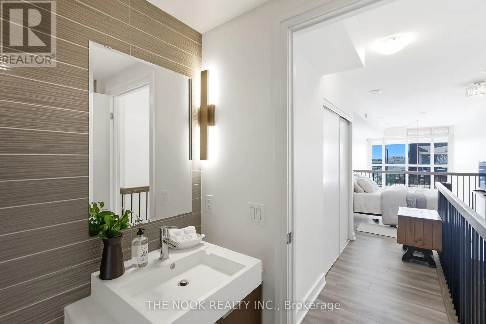 309 - 5 HANNA AVENUE, #309