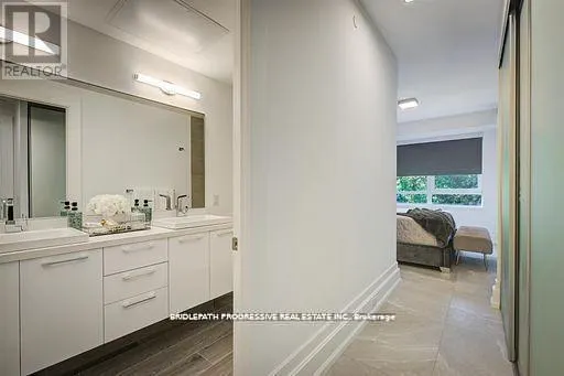 301 - 3 SOUTHVALE DRIVE