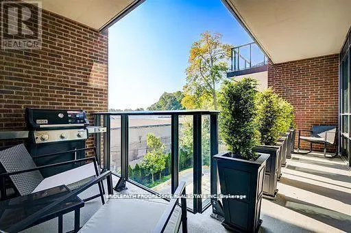 301 - 3 SOUTHVALE DRIVE