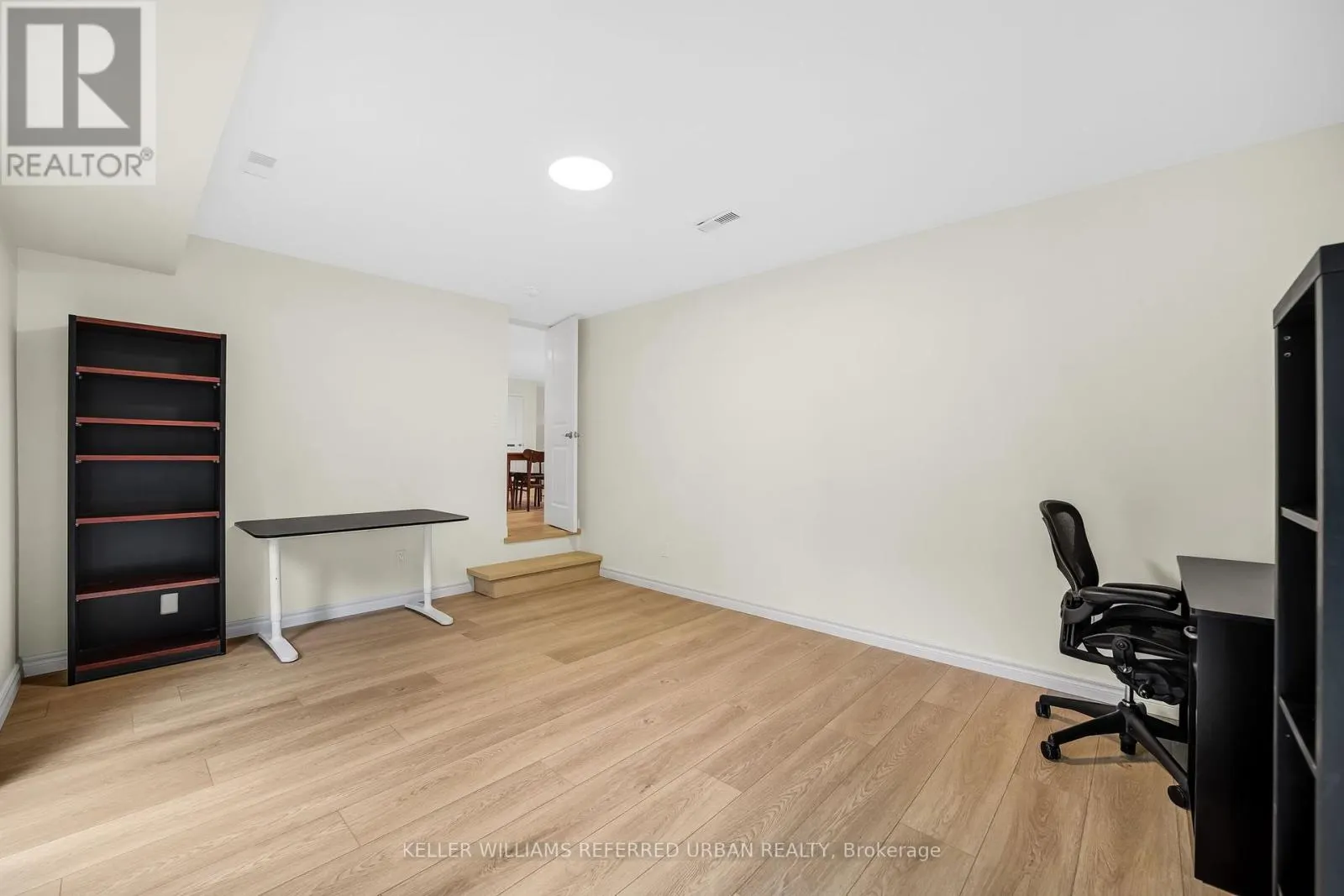 MAIN - 340 BURNETT AVENUE