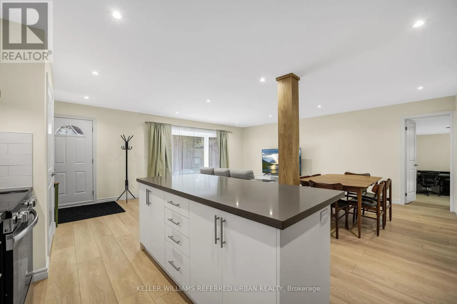MAIN - 340 BURNETT AVENUE