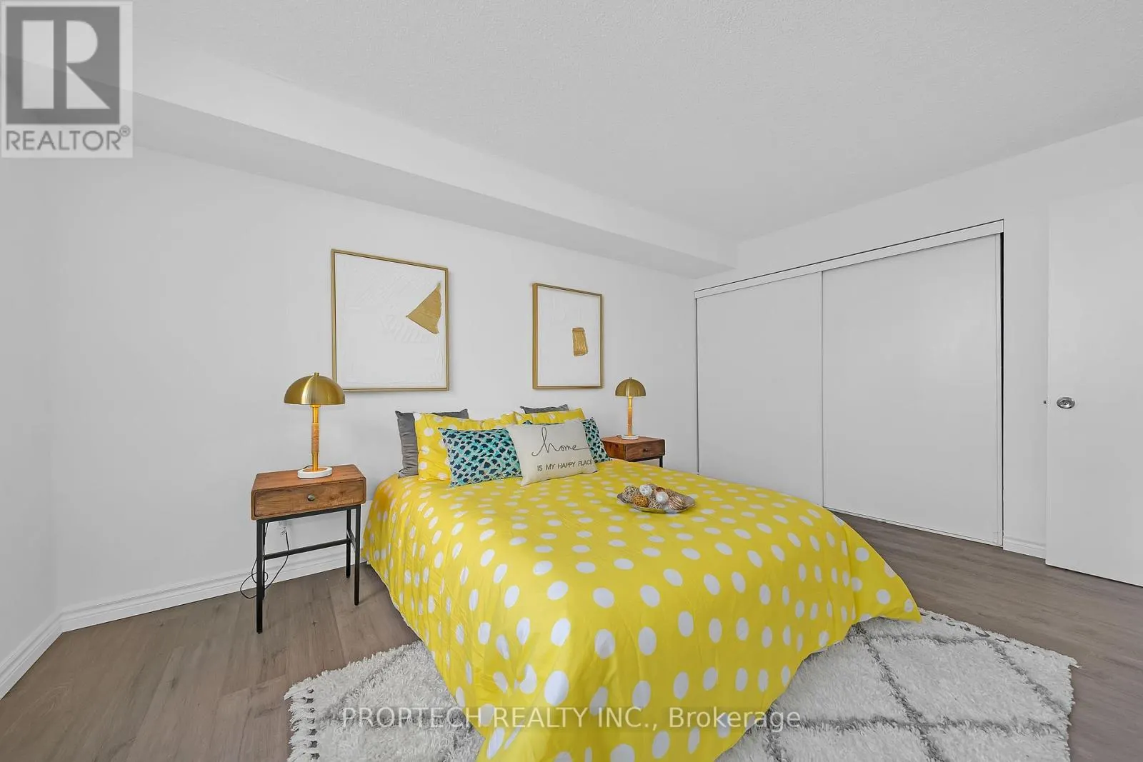 204 - 5795 YONGE STREET