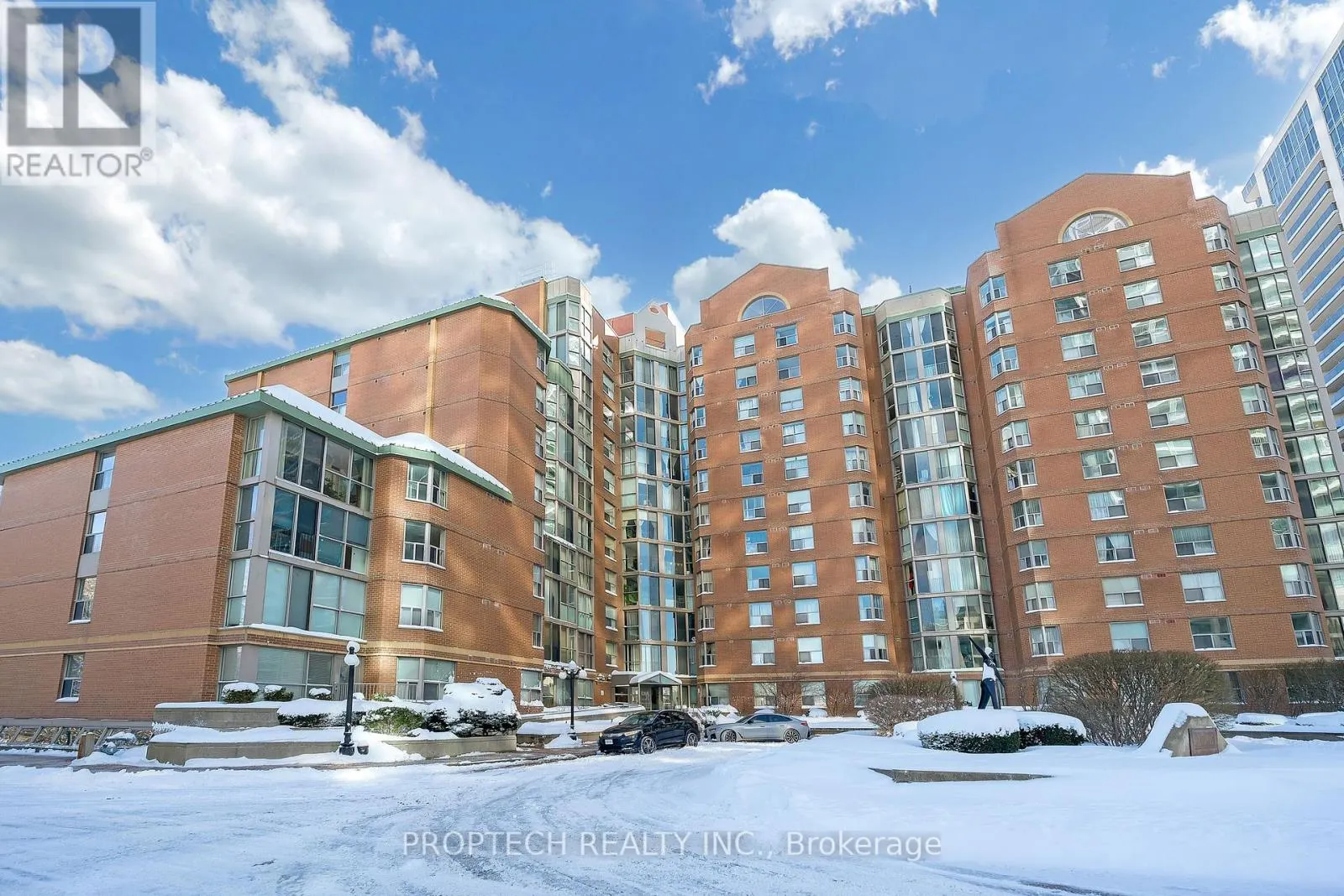 204 - 5795 YONGE STREET