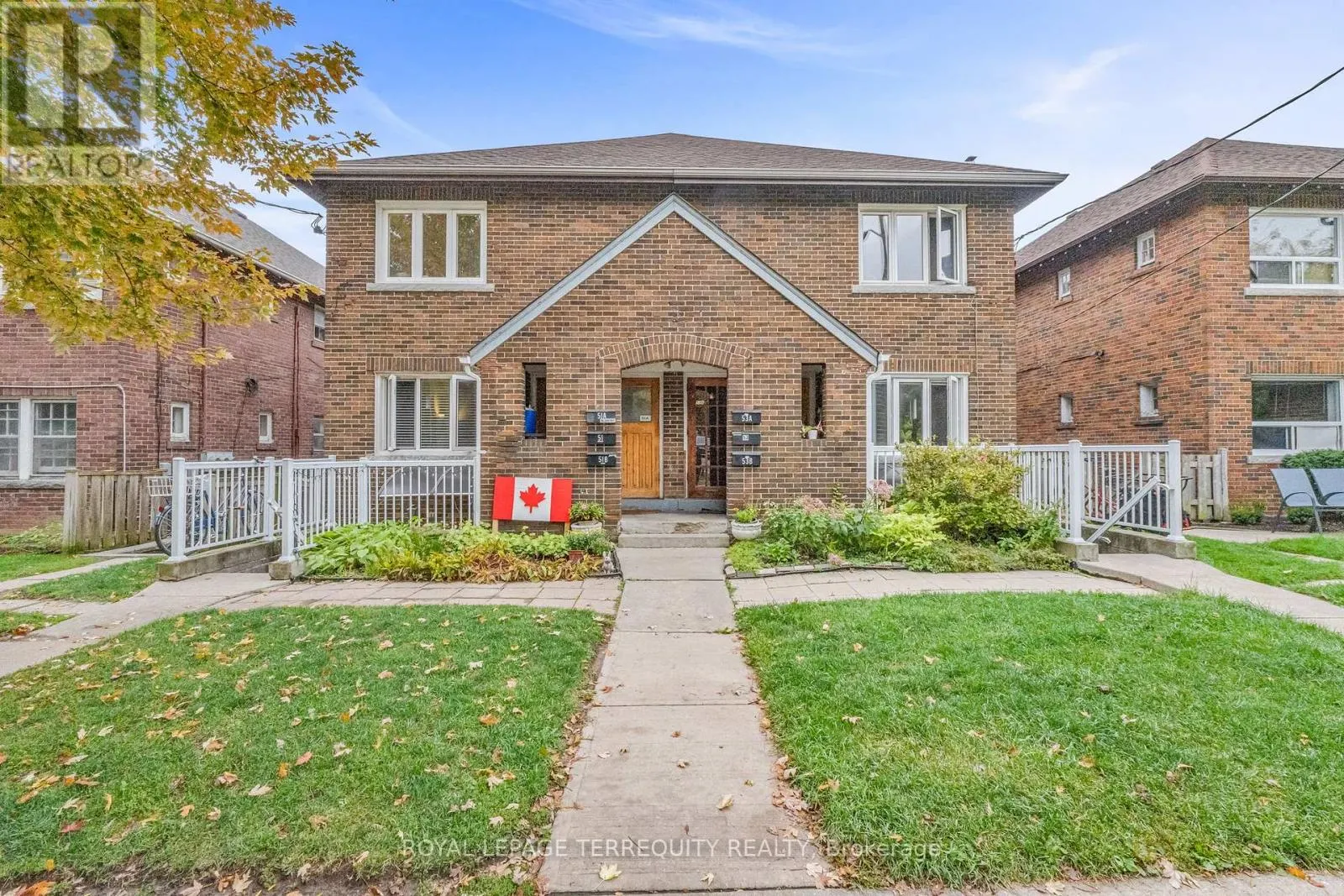 51 CLAXTON BOULEVARD