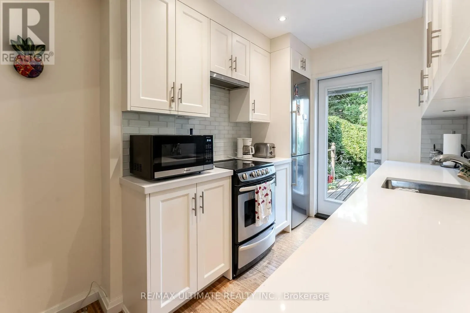 256 AIRDRIE ROAD