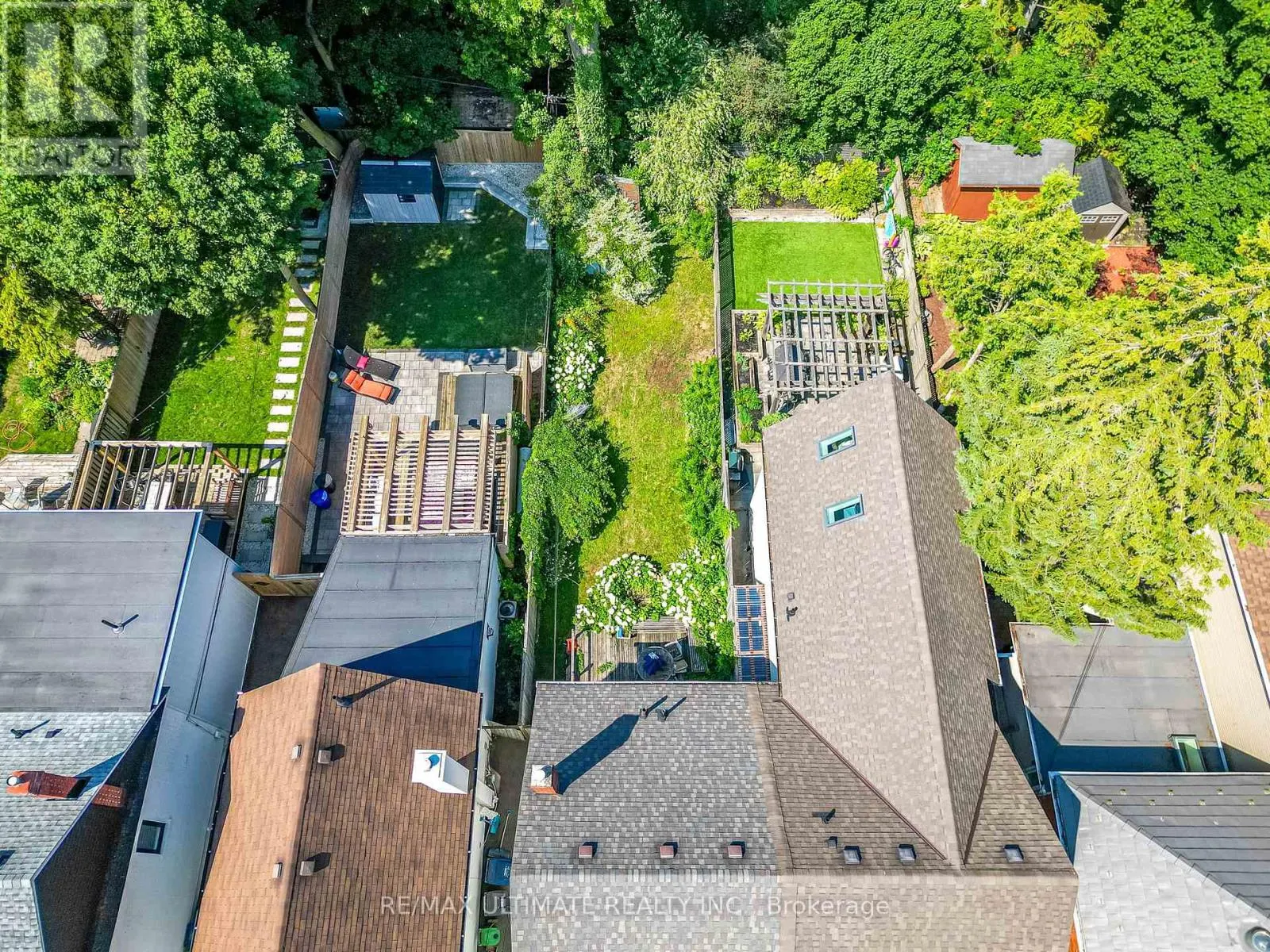 256 AIRDRIE ROAD