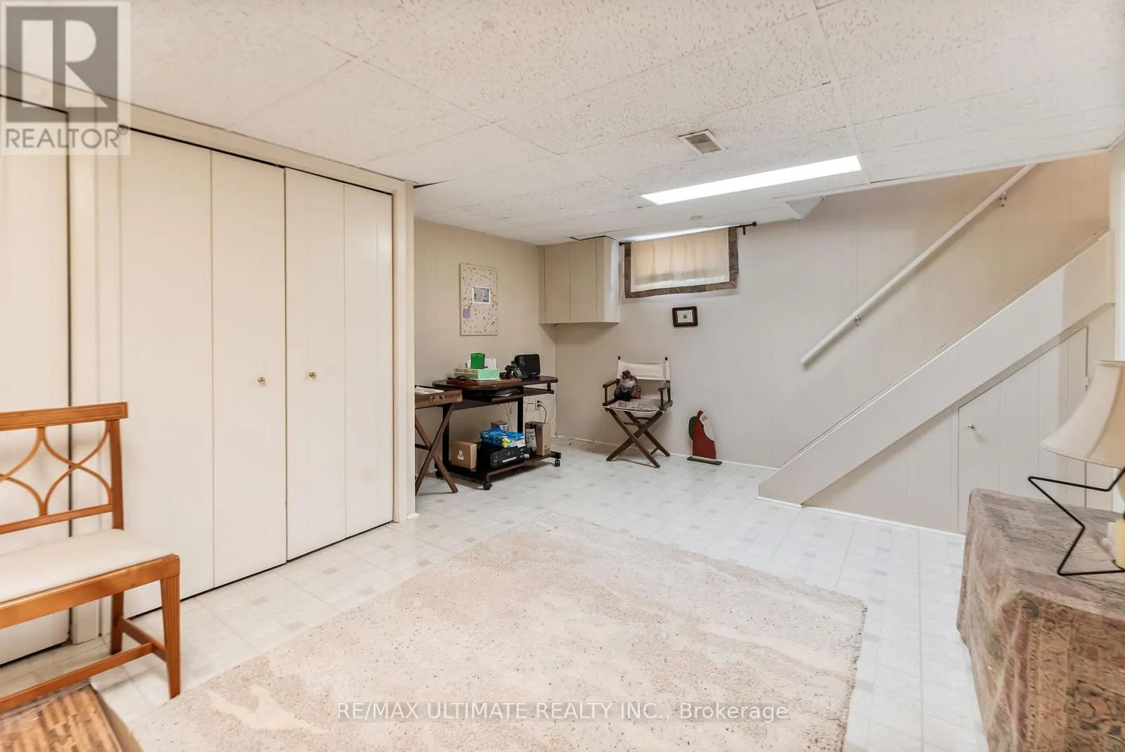 256 AIRDRIE ROAD