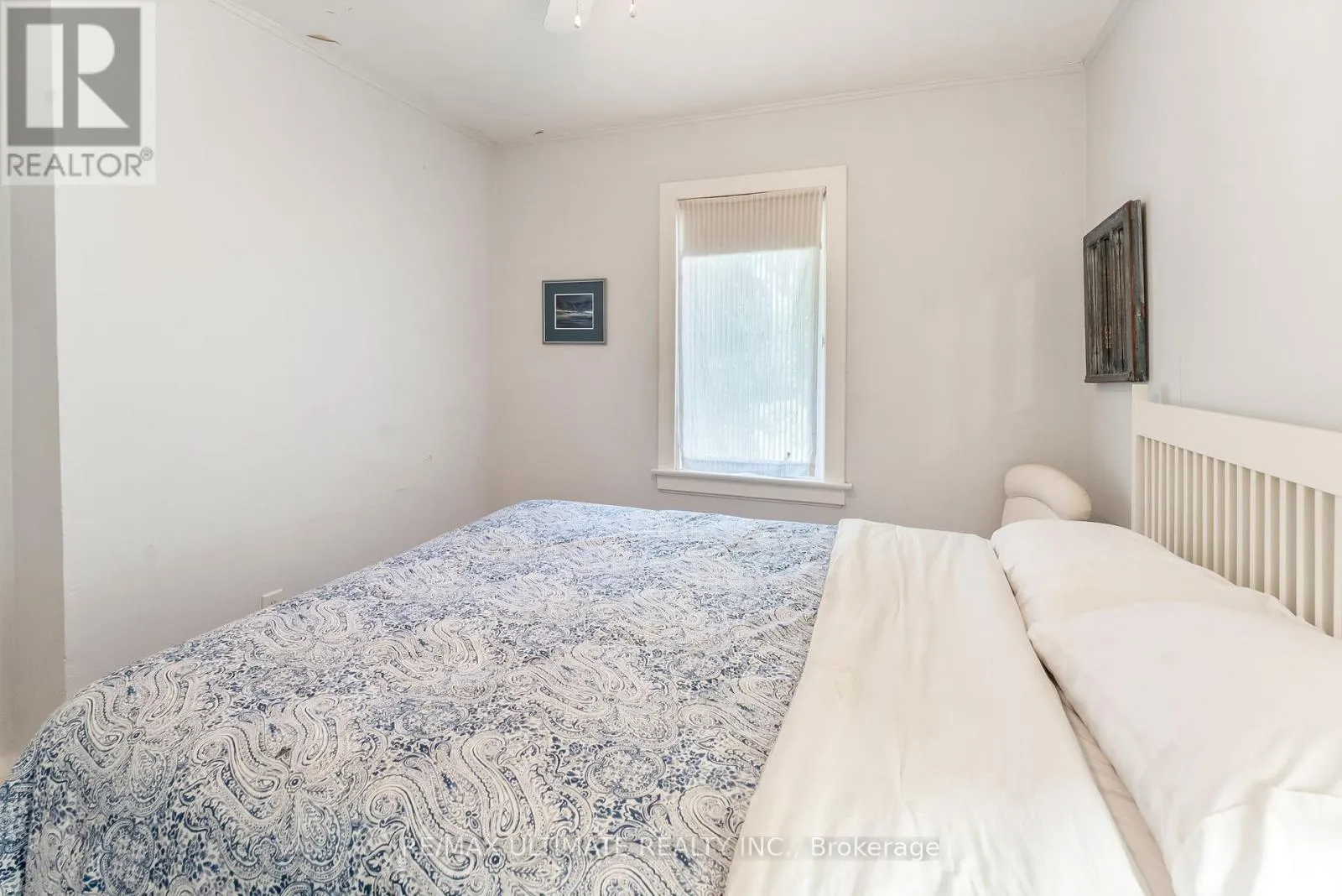256 AIRDRIE ROAD