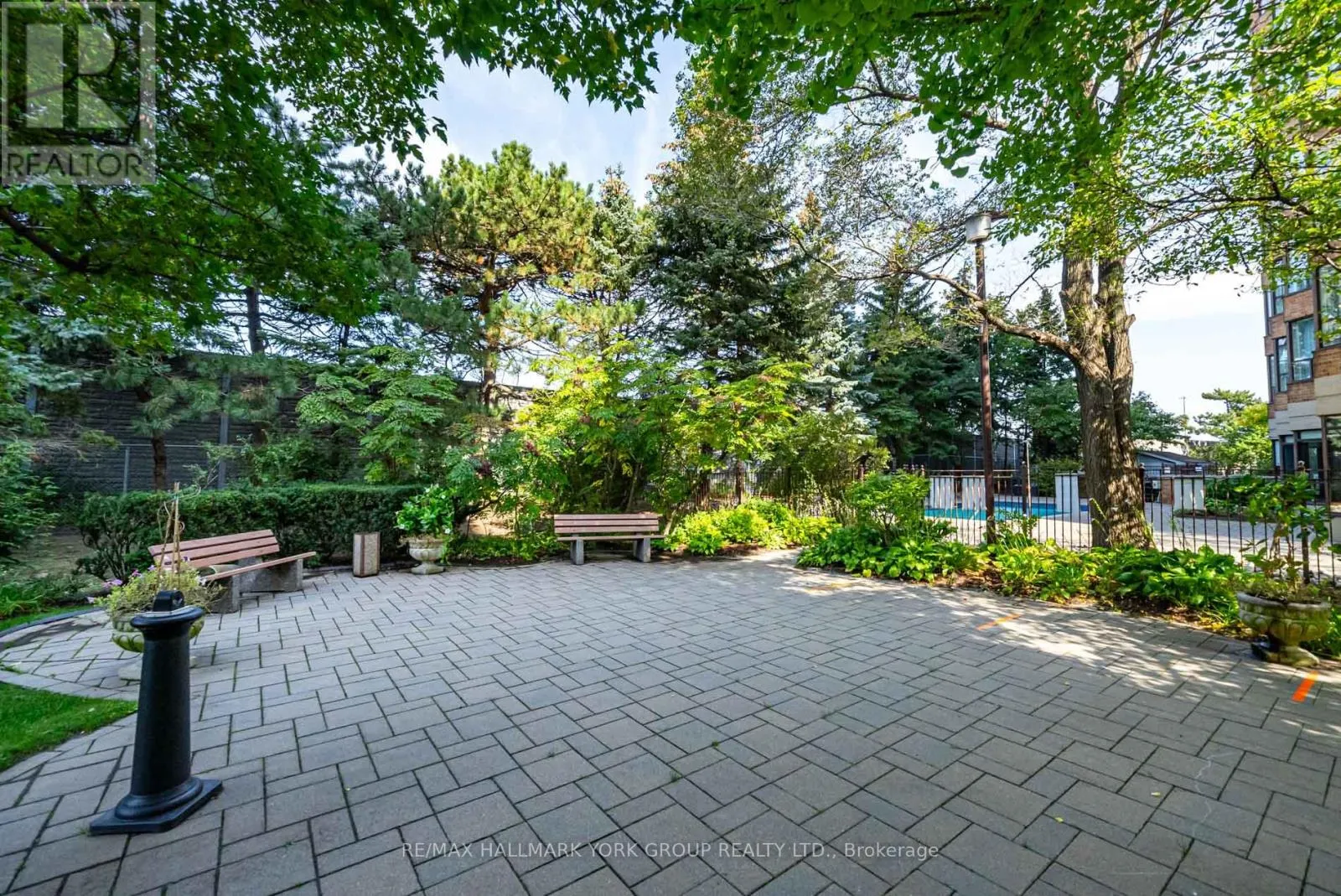 1617 - 268 RIDLEY BOULEVARD