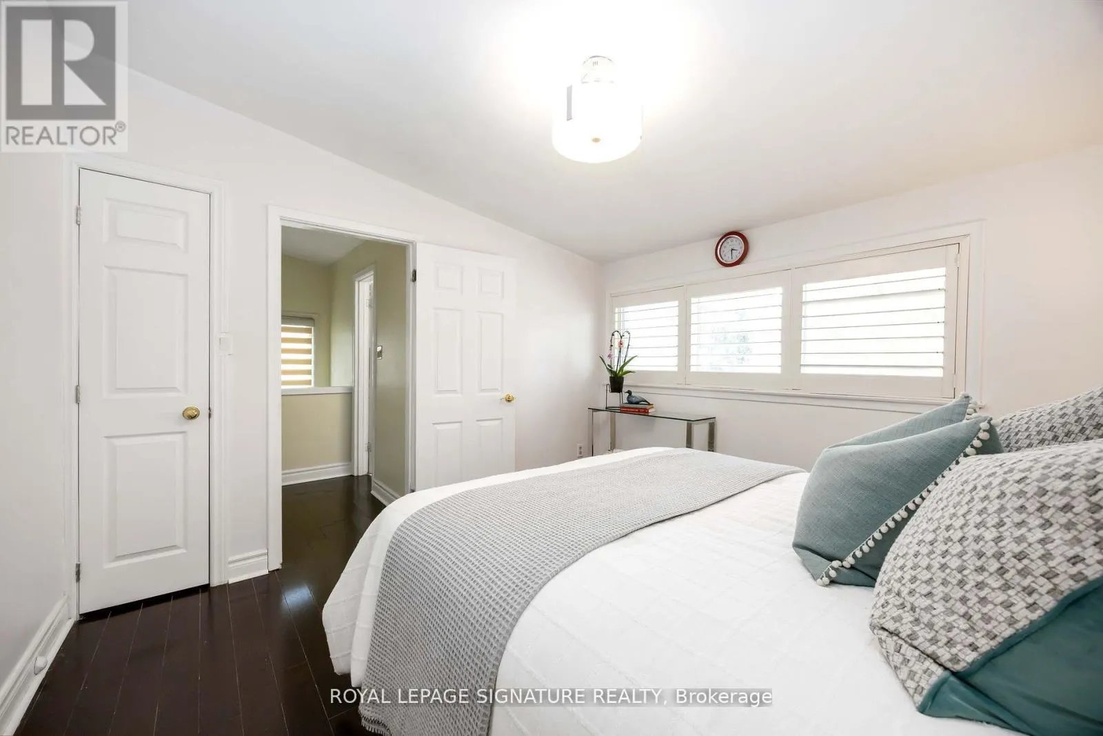 104 BILLINGTON CRESCENT
