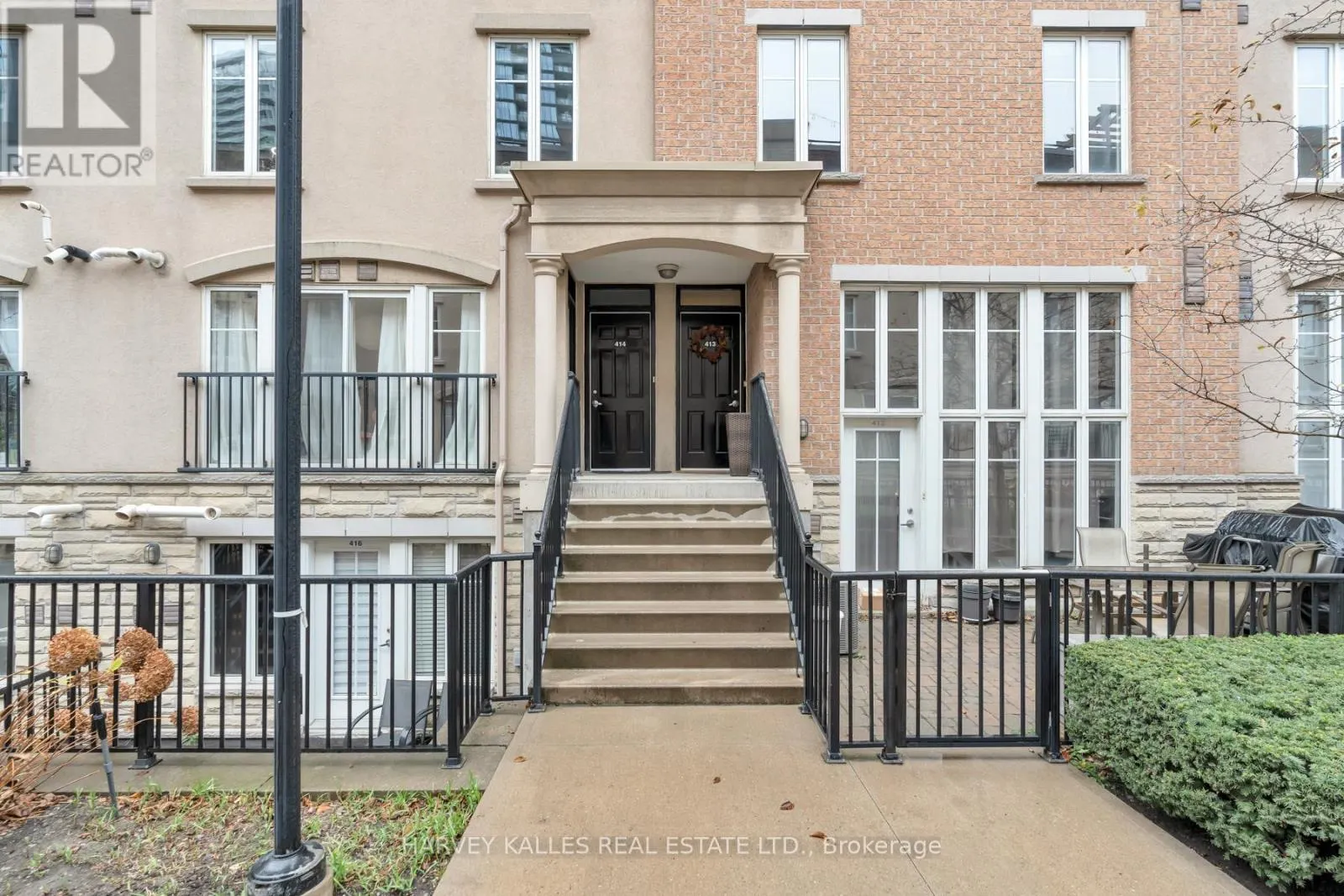 413 - 34 WESTERN BATTERY ROAD
