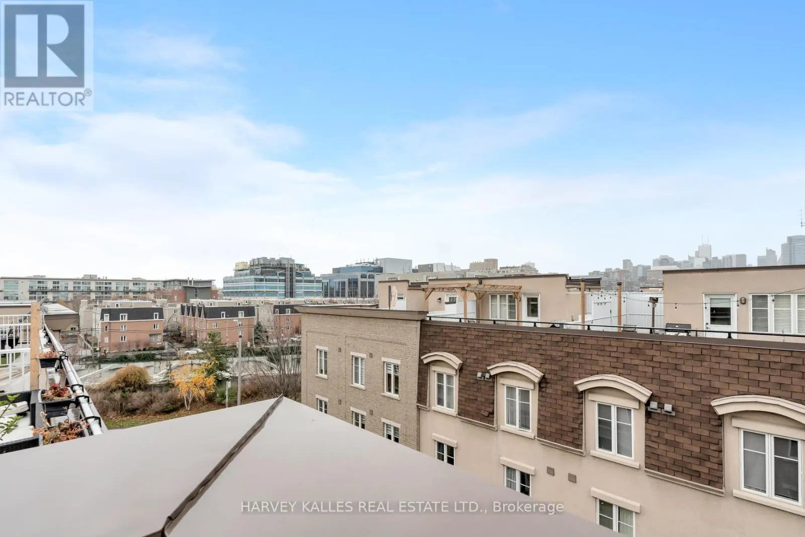 413 - 34 WESTERN BATTERY ROAD