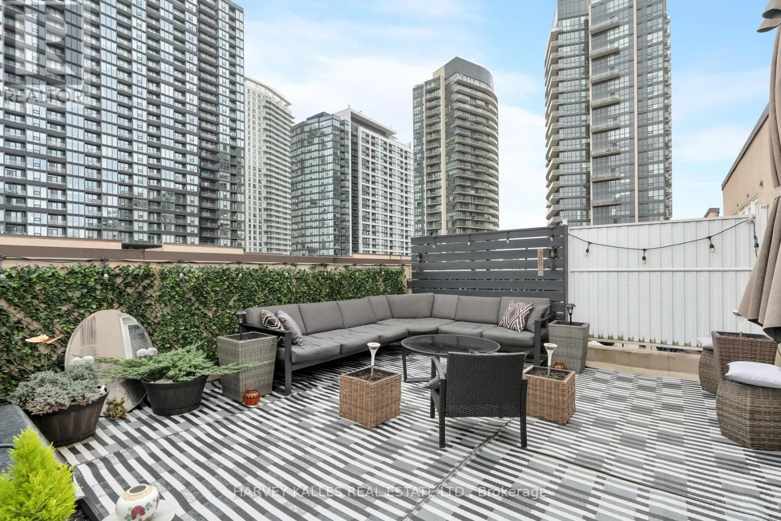 413 - 34 WESTERN BATTERY ROAD