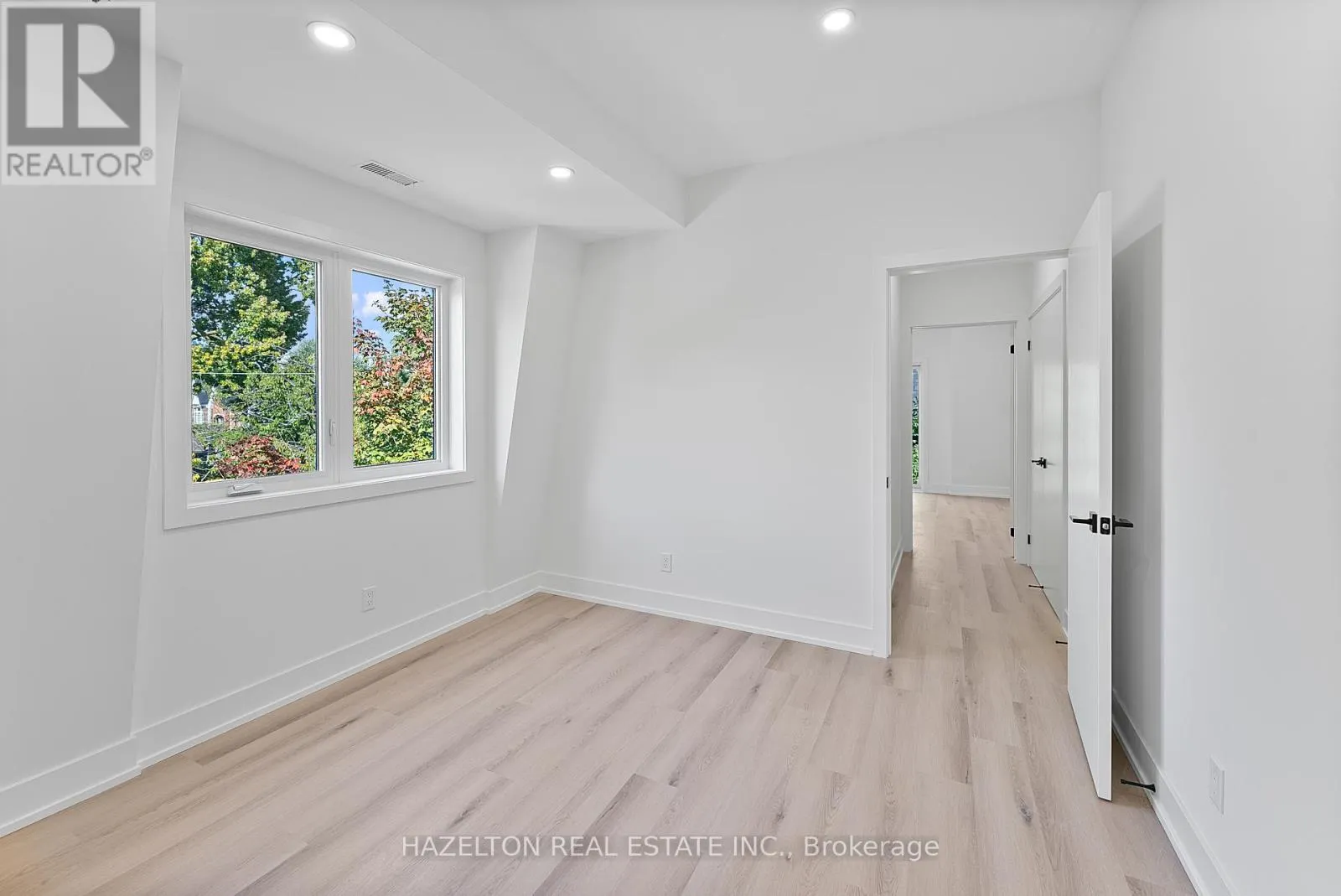 4 - 127 NORTHCOTE AVENUE