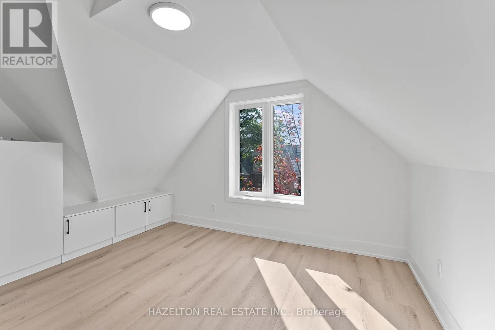 4 - 127 NORTHCOTE AVENUE