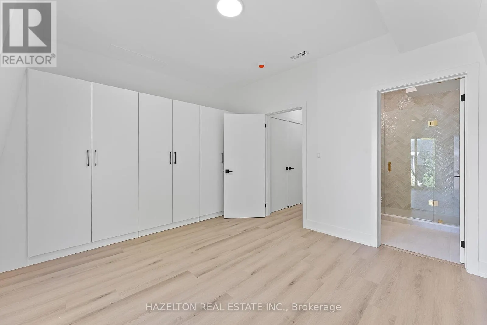 4 - 127 NORTHCOTE AVENUE