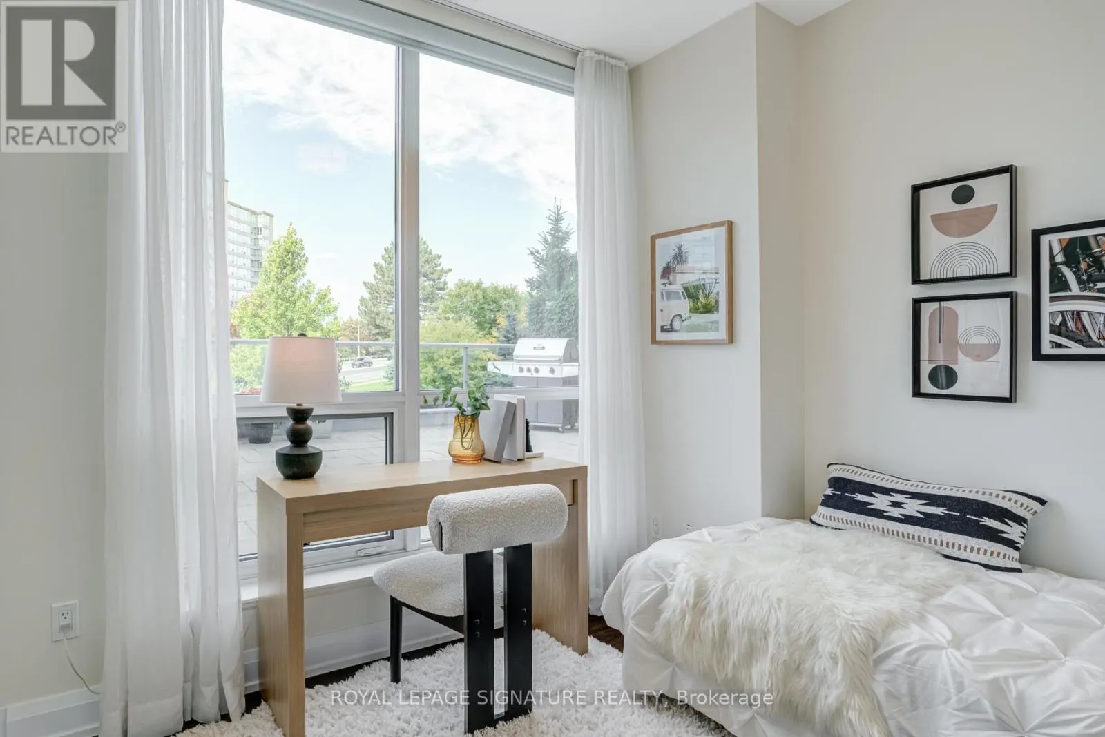 205 - 18 GRAYDON HALL DRIVE