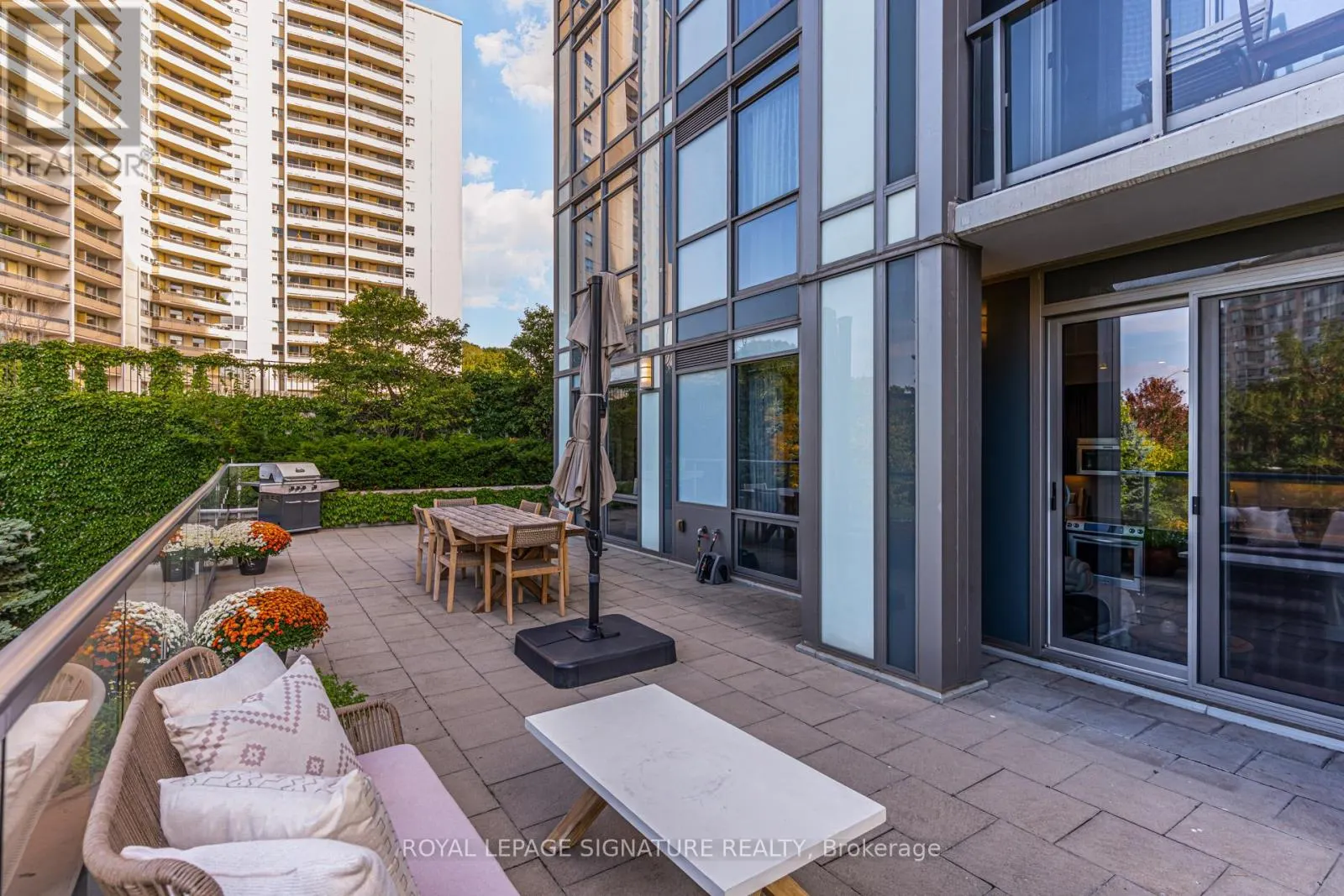 205 - 18 GRAYDON HALL DRIVE