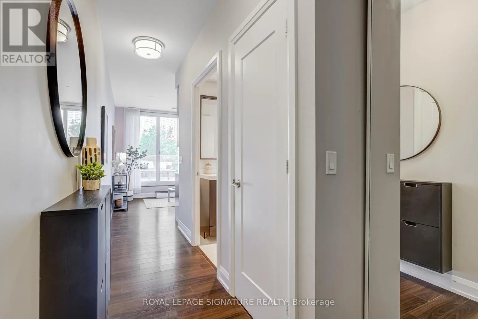 205 - 18 GRAYDON HALL DRIVE