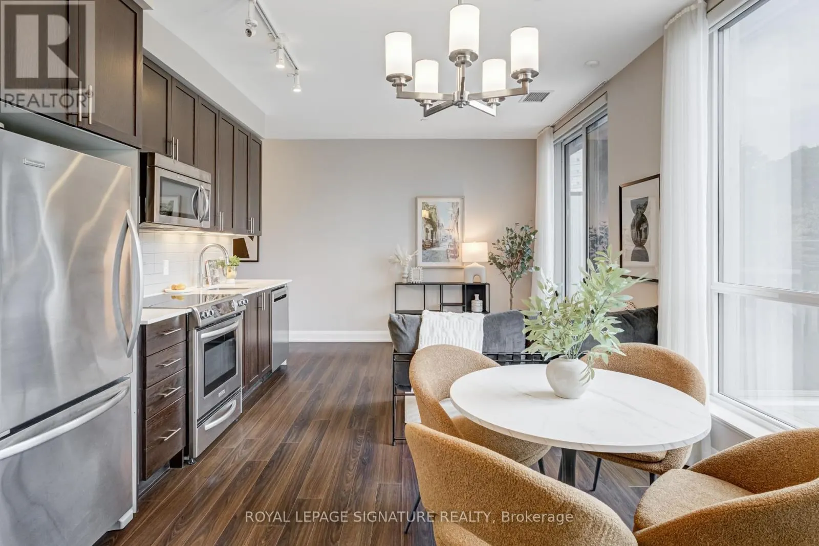 205 - 18 GRAYDON HALL DRIVE