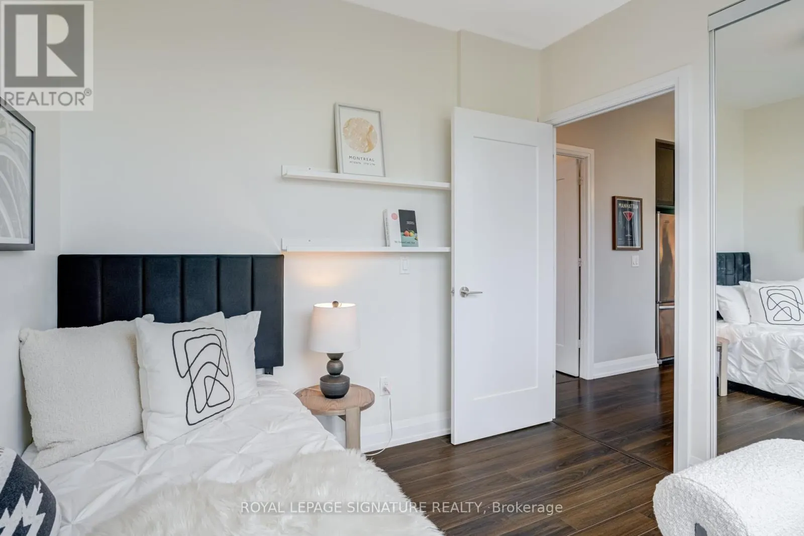 205 - 18 GRAYDON HALL DRIVE
