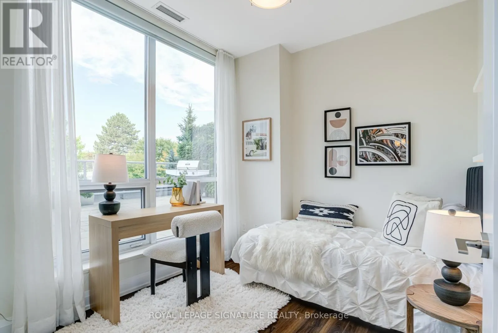 205 - 18 GRAYDON HALL DRIVE