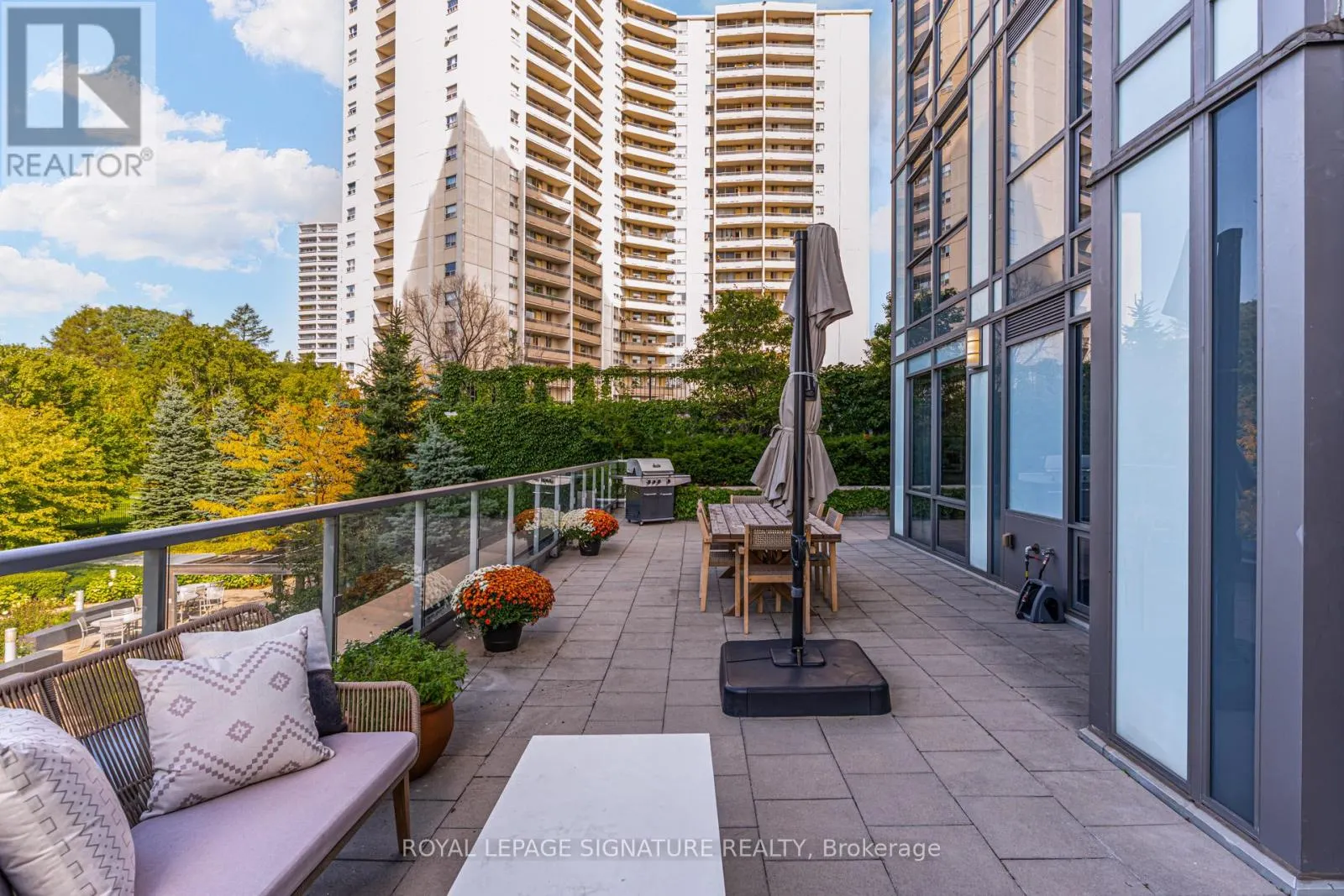 205 - 18 GRAYDON HALL DRIVE
