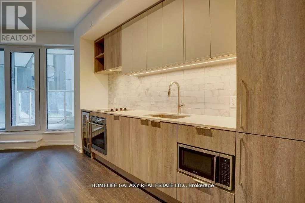 307 - 2020 BATHURST STREET
