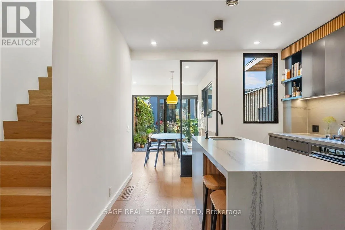 17 GORDON STREET