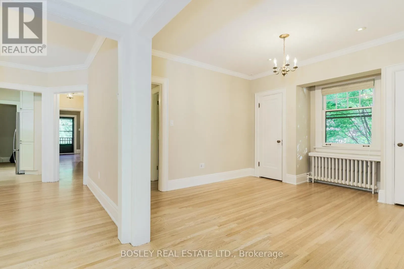 UPPER - 20 COULSON AVENUE