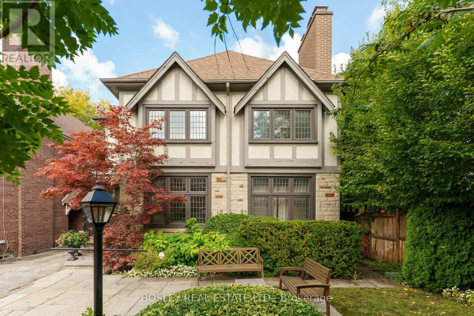 UPPER - 20 COULSON AVENUE