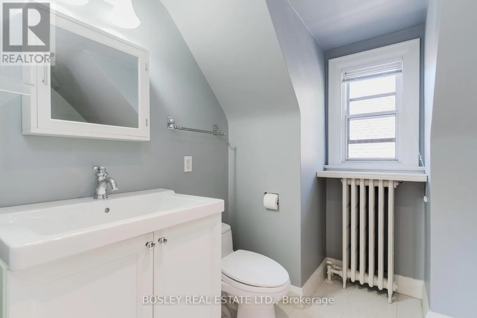 UPPER - 20 COULSON AVENUE