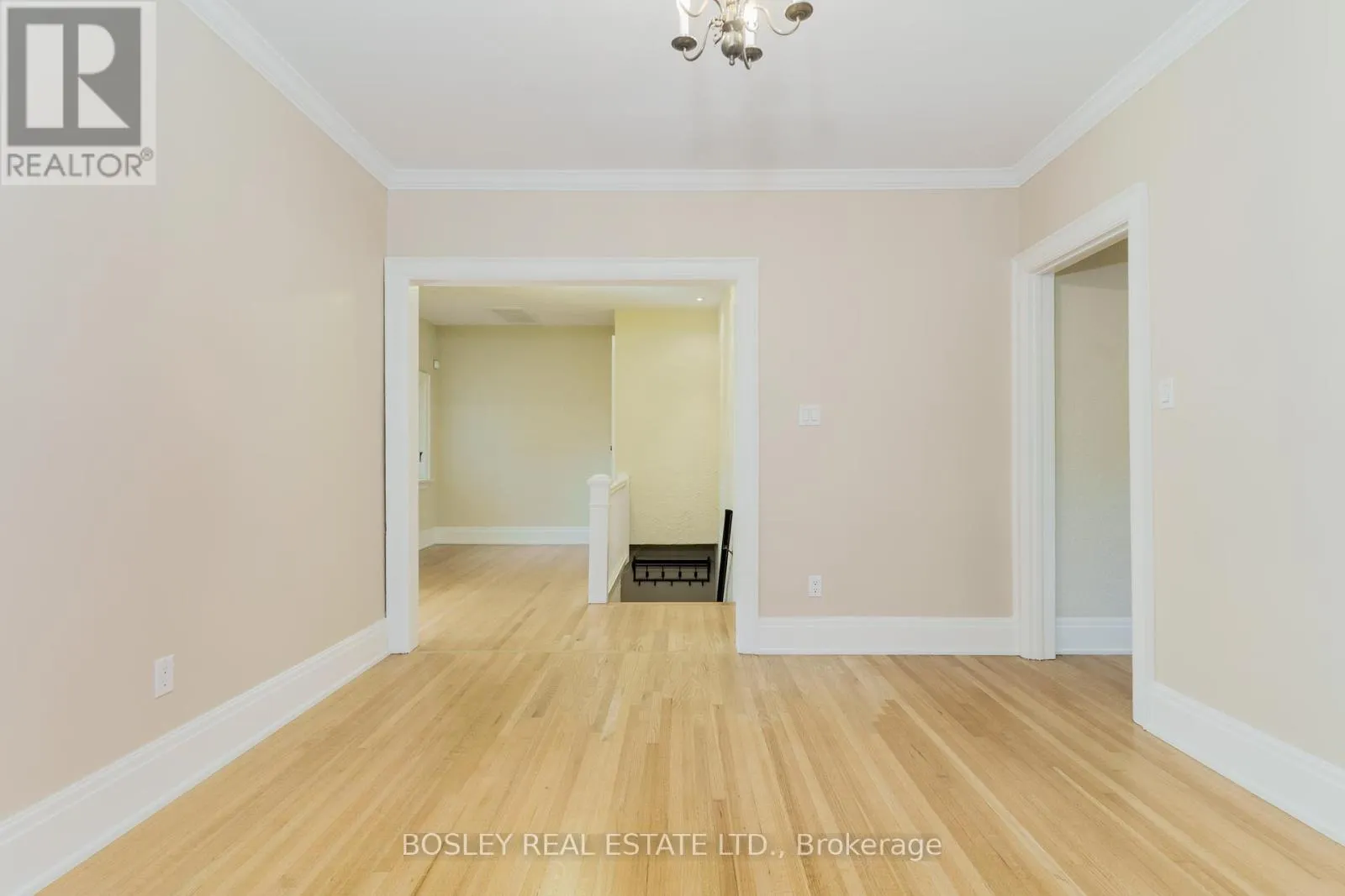 UPPER - 20 COULSON AVENUE